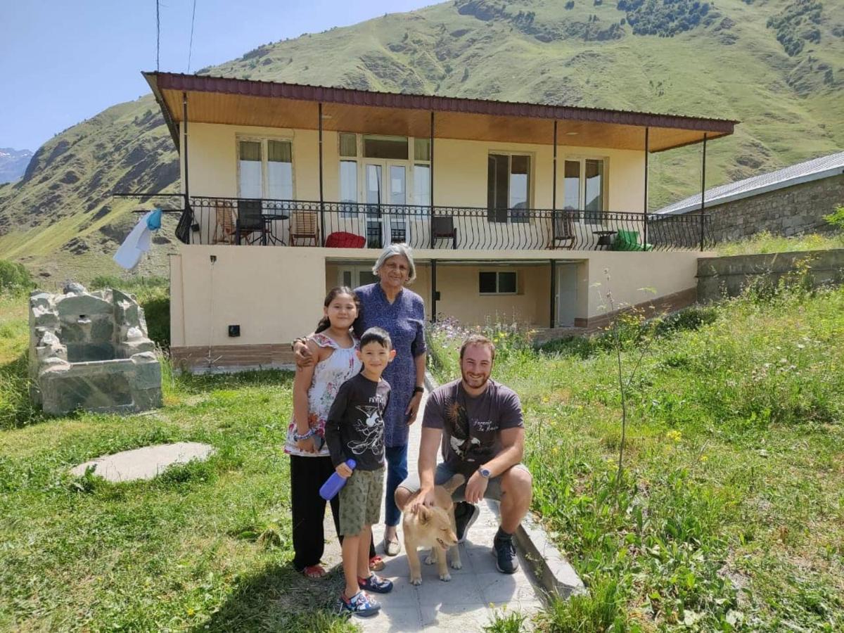 Cozy Hotel Kazbegi Ngoại thất bức ảnh